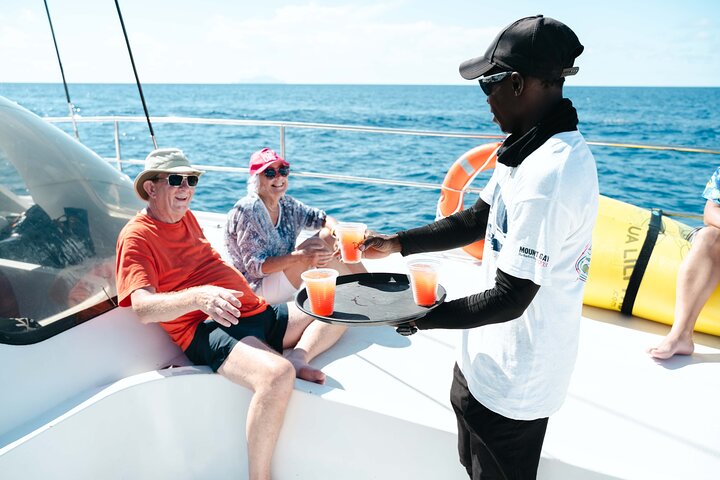 Katamaran sejlads og snorkling eventyr på St. Maarten, med stop ved smukke strande og muligheder for flyspotting, foto 14 | wizardtrip