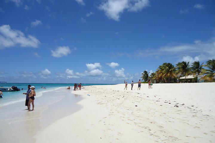 Excursion en voilier vers les îlots et criques d'Anguilla avec snorkeling et repas à bord, photo 4 | wizardtrip