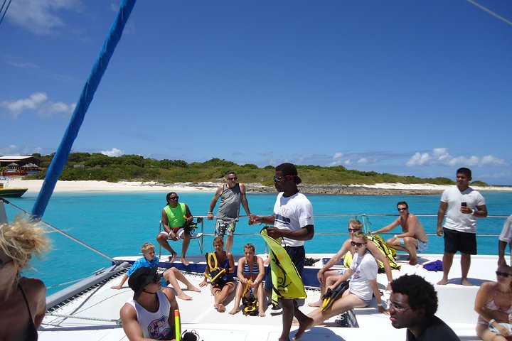 Excursion en voilier vers les îlots et criques d'Anguilla avec snorkeling et repas à bord, photo 8 | wizardtrip