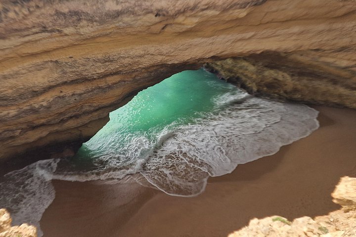Guided hiking tour along the Algarve coast, exploring cliffs, caves, and beaches near Faro, Portugal, photo 17 | wizardtrip