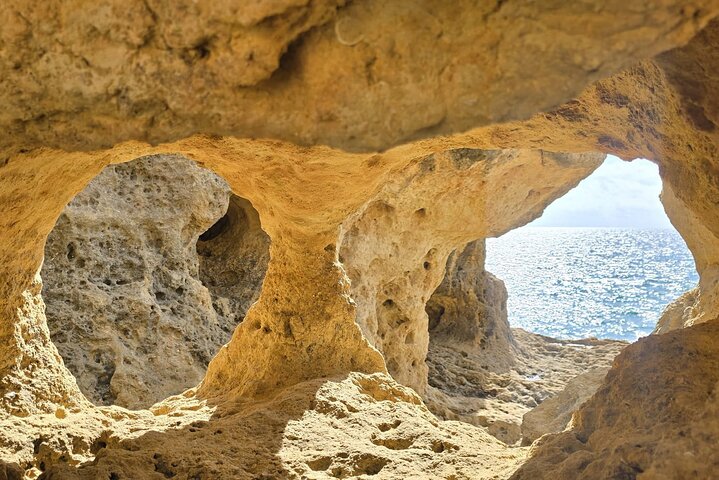 Guided hiking tour along the Algarve coast, exploring cliffs, caves, and beaches near Faro, Portugal, photo 25 | wizardtrip