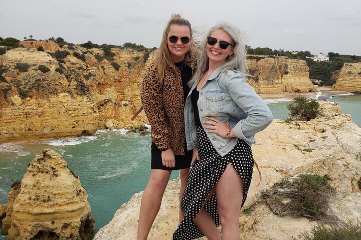 Guided hiking tour along the Algarve coast, exploring cliffs, caves, and beaches near Faro, Portugal, photo 32 | wizardtrip