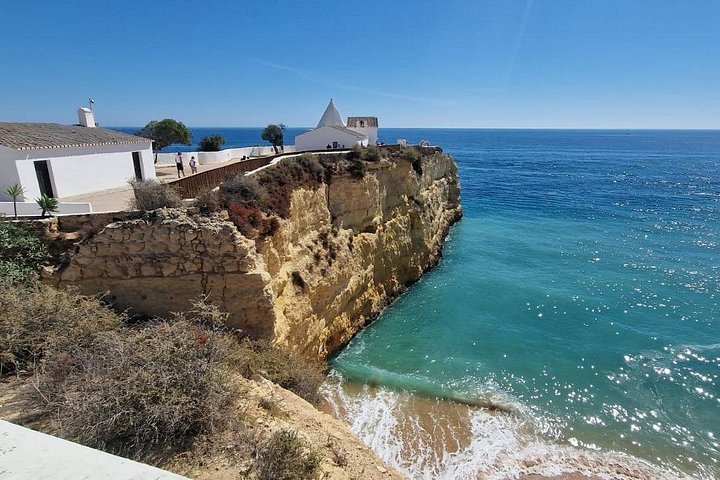 Guided hiking tour along the Algarve coast, exploring cliffs, caves, and beaches near Faro, Portugal, photo 37 | wizardtrip