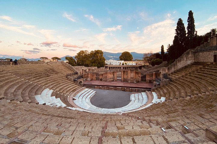 Visite archéologique privée des ruines antiques de Pompéi avec un guide expert, photo 8 | wizardtrip