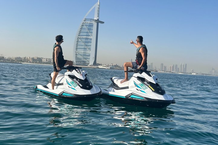 Jet-Ski-Tour um den Burj Al Arab in Dubai mit atemberaubendem Blick auf die Skyline und die Küste, Foto 6 | wizardtrip