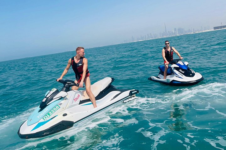 Jet-Ski-Tour um den Burj Al Arab in Dubai mit atemberaubendem Blick auf die Skyline und die Küste, Foto 15 | wizardtrip
