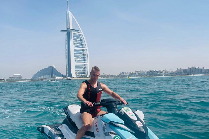 Jet-Ski-Tour um den Burj Al Arab in Dubai mit atemberaubendem Blick auf die Skyline und die Küste, Foto 19 | wizardtrip