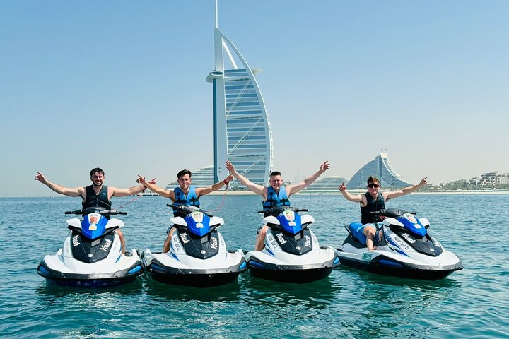 Jet-Ski-Tour um den Burj Al Arab in Dubai mit atemberaubendem Blick auf die Skyline und die Küste, Foto 22 | wizardtrip