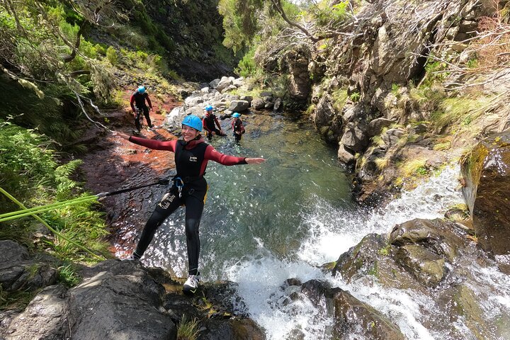 Beginner canyoning adventure in Madeira with rappels, jumps, and slides in a natural park, photo 16 | wizardtrip