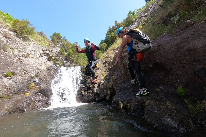 Beginner canyoning adventure in Madeira with rappels, jumps, and slides in a natural park, photo 26 | wizardtrip