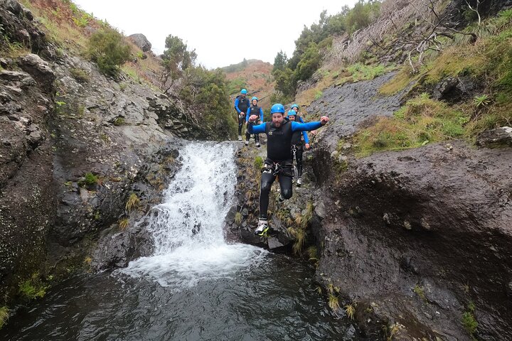 Beginner canyoning adventure in Madeira with rappels, jumps, and slides in a natural park, photo 39 | wizardtrip