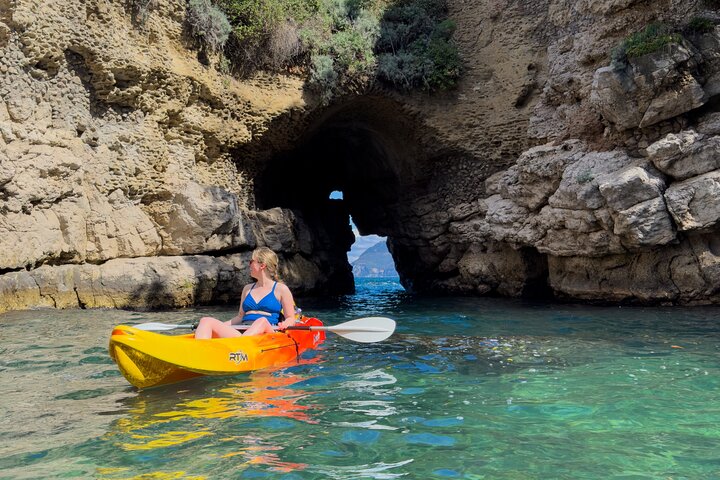 Kayak Tour a Bagni Regina Giovanna - Diario y Atardecer | wizardtrip