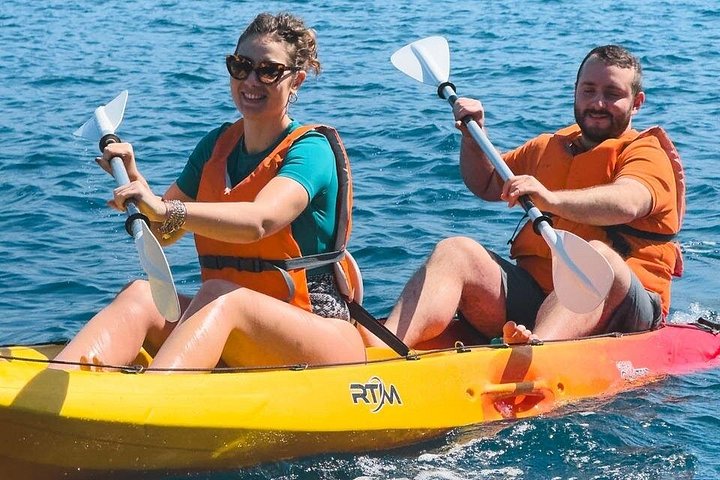 Kayaking along the Sorrento coast to Bagni Regina Giovanna, Italy, photo 10 | wizardtrip