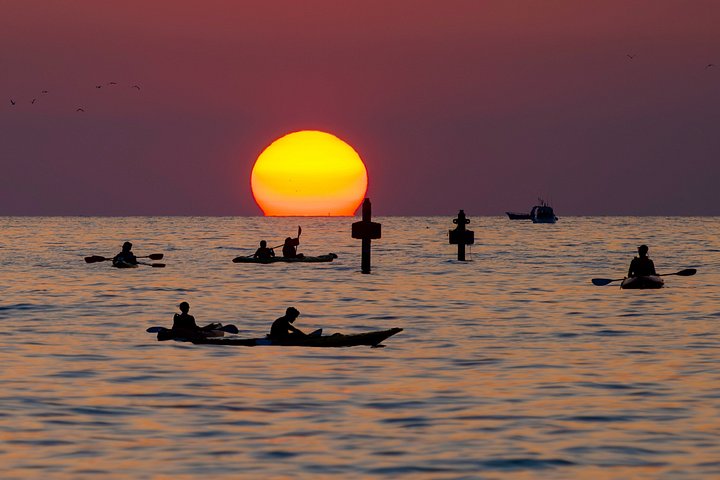 Kayaking along the Sorrento coast to Bagni Regina Giovanna, Italy, photo 13 | wizardtrip