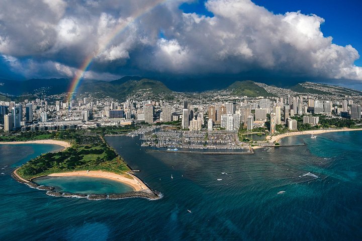 Tour en helicóptero sobre Oahu: Waikiki, Diamond Head y North Shore, foto 13 | wizardtrip