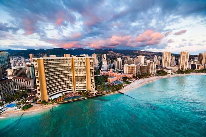 オアフ島のダイヤモンドヘッド、ハナウマ湾、聖なる滝などの絶景を巡るヘリコプター遊覧飛行、写真10 | wizardtrip