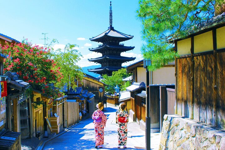 Tour privato guidato dei 10 luoghi iconici di Kyoto, tra templi, santuari e foreste di bambù, foto 6 | wizardtrip