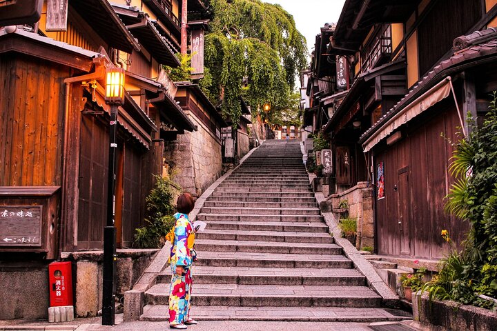 Tour privato guidato dei 10 luoghi iconici di Kyoto, tra templi, santuari e foreste di bambù, foto 7 | wizardtrip