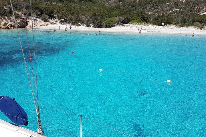 Tour in barca a vela nell'Arcipelago de La Maddalena, Sardegna, Italia, foto 25 | wizardtrip