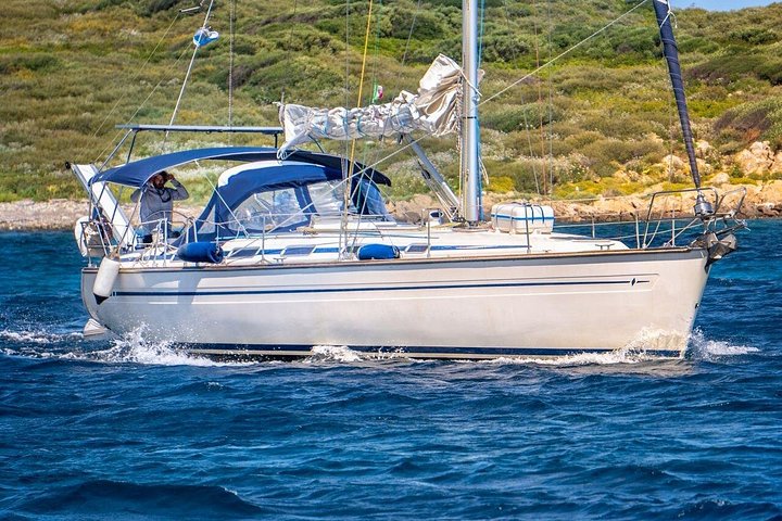 Tour in barca a vela nell'Arcipelago de La Maddalena, Sardegna, Italia, foto 33 | wizardtrip