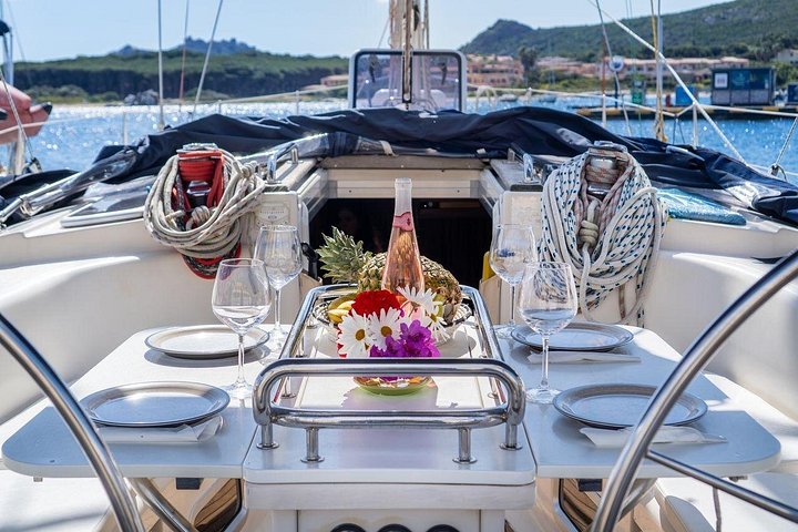 Tour in barca a vela nell'Arcipelago de La Maddalena, Sardegna, Italia, foto 35 | wizardtrip