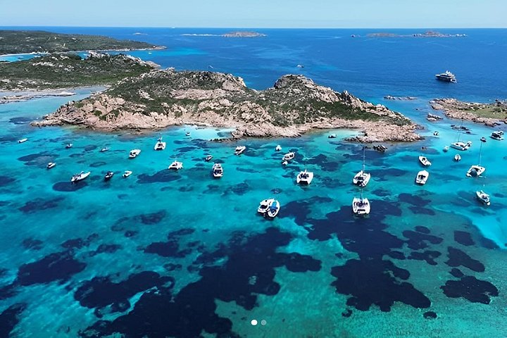 Excursión en catamarán por el Archipiélago de La Maddalena, Cerdeña, Italia, con natación y snorkel, foto 26 | wizardtrip