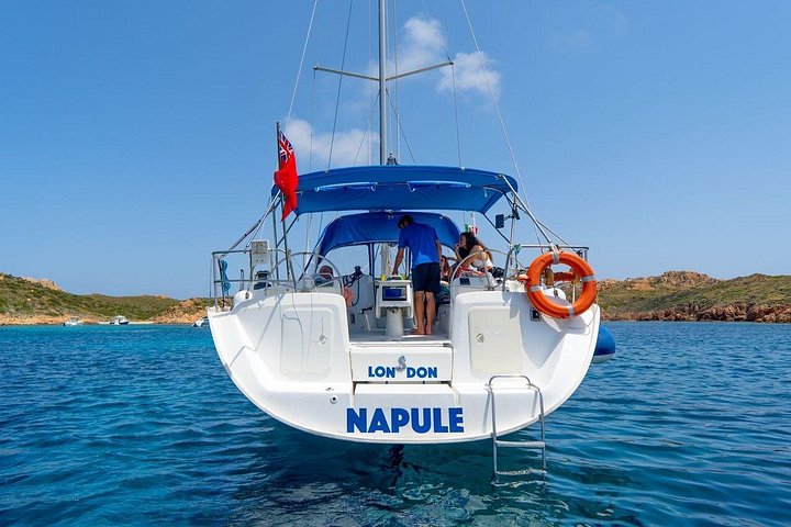 Sailing boat tour in the La Maddalena Archipelago, Sardinia, with swimming and snorkeling stops, photo 17 | wizardtrip