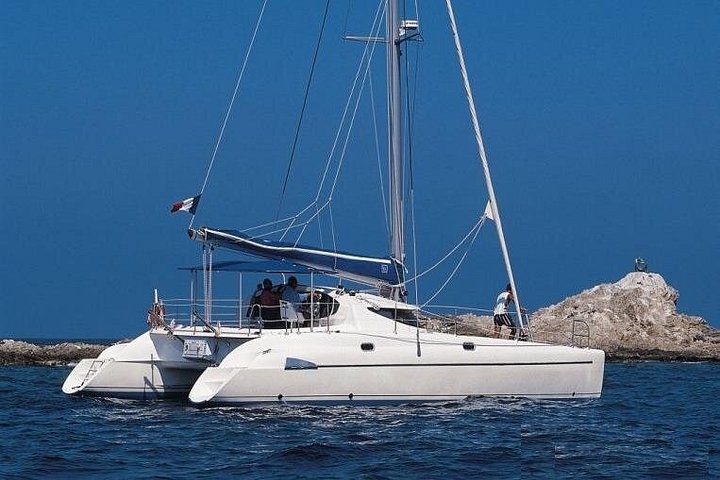 Passeio de catamarã explorando as águas turquesa e as ilhas do Arquipélago de La Maddalena, Sardenha, foto 17 | wizardtrip