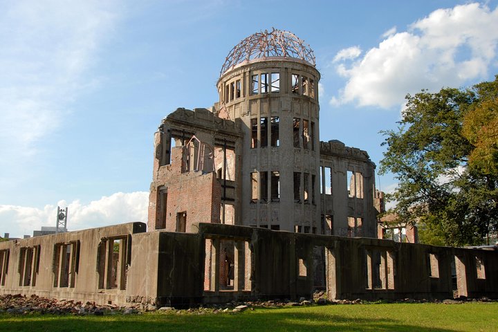 Hiroshima og Miyajima dagstur med Atombombekuppelen, Itsukushima-helligdommen og lokal mad, foto 10 | wizardtrip