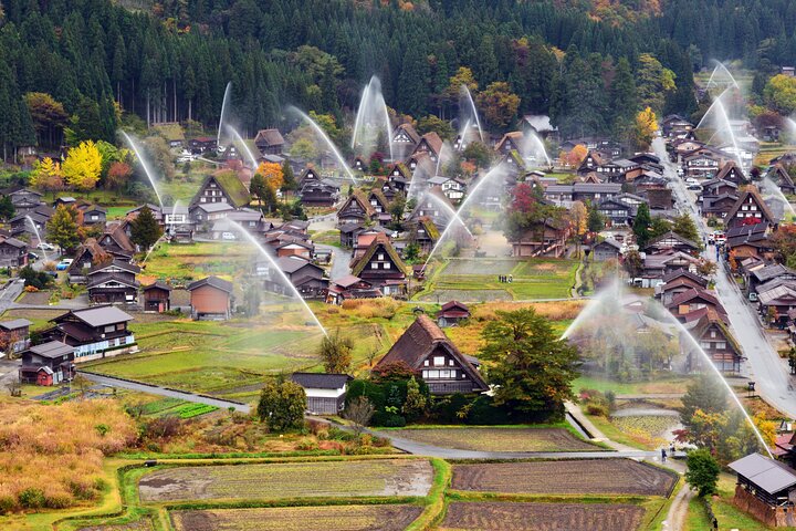 Visita guiada à pitoresca aldeia de estilo Gassho de Shirakawa-go a partir de Kanazawa, Japão, foto 18 | wizardtrip