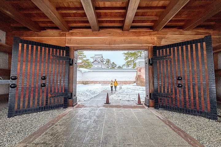 Tour de Kanazawa con el Jardín Kenrokuen, el Castillo de Kanazawa, el Distrito Samurái y el Distrito de Geishas Higashi Chaya, foto 14 | wizardtrip