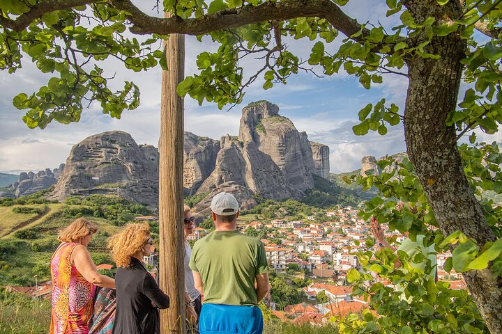 Day trip to Meteora monasteries from Athens by bus, featuring stunning rock formations and ancient religious sites, photo 12 | wizardtrip