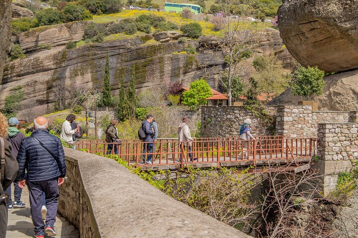Day trip to Meteora monasteries from Athens by bus, featuring stunning rock formations and ancient religious sites, photo 34 | wizardtrip