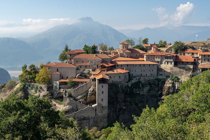 Day trip to Meteora monasteries from Athens by bus, featuring stunning rock formations and ancient religious sites, photo 35 | wizardtrip