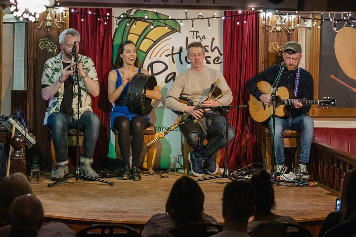 Upplev traditionell irländsk musik, dans och kultur på The Irish House Party i Dublin, foto 10 | wizardtrip