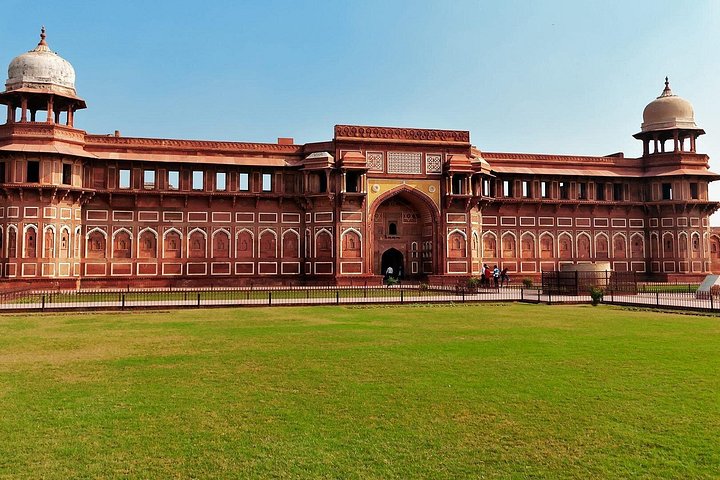 Dagtocht naar Taj Mahal vanuit Delhi per trein, inclusief Agra Fort en Gatimaan Express, foto 28 | wizardtrip
