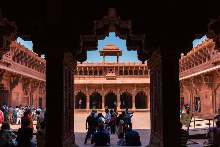Heldagstur til Taj Mahal og Agra Fort fra Delhi, der viser mogularkitektur og historie, foto 16 | wizardtrip