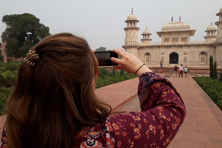 Heldagstur til Taj Mahal og Agra Fort fra Delhi, der viser mogularkitektur og historie, foto 20 | wizardtrip