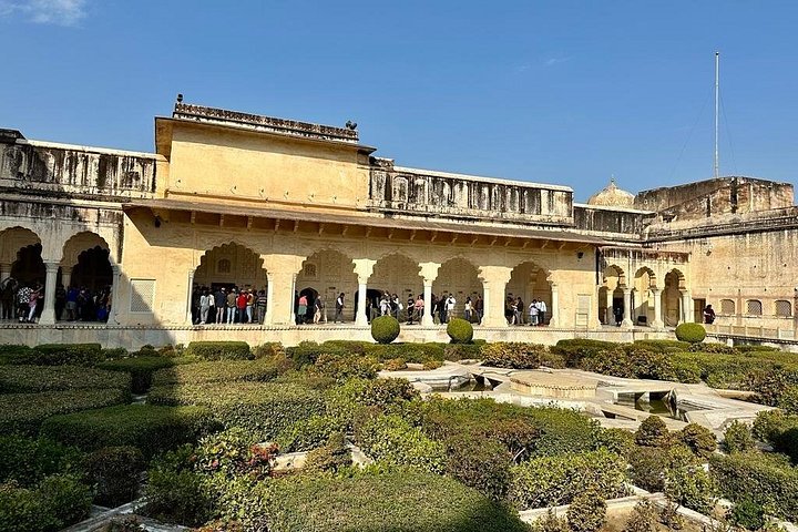 A private day tour to Jaipur from Delhi, showcasing Amber Fort, Hawa Mahal, and City Palace, photo 17 | wizardtrip