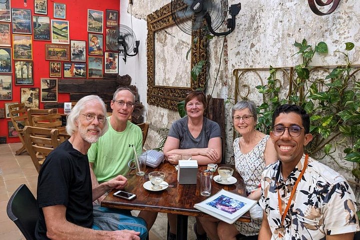 Tour privato a piedi che esplora la storica Città Murata di Cartagena e il vivace quartiere di Getsemaní, mostrando architettura coloniale e street art, foto 17 | wizardtrip