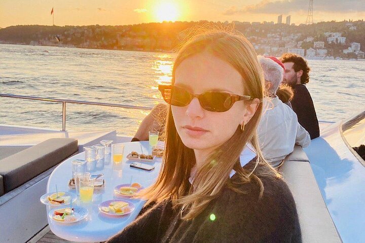 Luxury yacht cruise on Istanbul's Bosphorus at sunset, passing iconic landmarks, photo 7 | wizardtrip