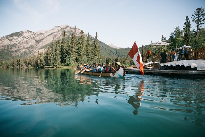 Nyd en naturskøn stor kanotur på Bow River i Banff National Park, Canada, foto 13 | wizardtrip