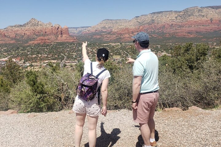 Passeio de vórtice em Sedona explorando locais espirituais e geológicos numa carrinha, foto 6 | wizardtrip