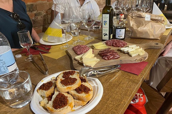 Naturskön vintur i Val d'Orcia från Florens som besöker Montalcino och Montepulciano, foto 9 | wizardtrip