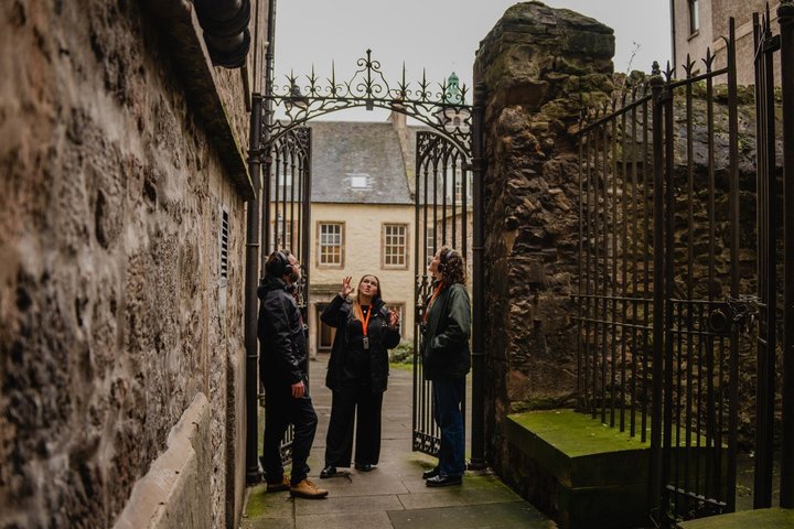 Un tour guidato a piedi del Royal Mile e del Castello di Edimburgo, esplorando siti storici, foto 6 | wizardtrip
