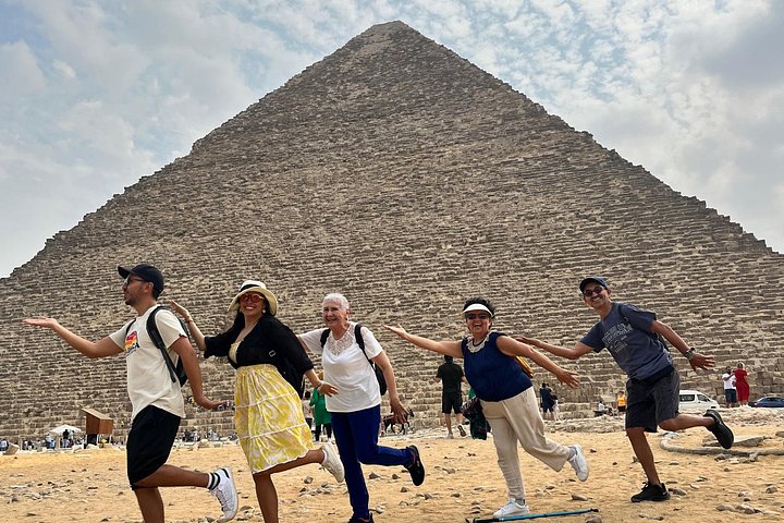 Explora las icónicas Pirámides de Giza y la Gran Esfinge en un tour guiado con paseos opcionales en camello y almuerzo, foto 6 | wizardtrip