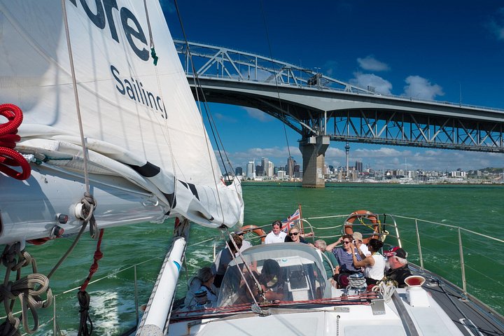 Auckland havnerundfart ved solnedgang med middag og udsigt til byens skyline, foto 7 | wizardtrip