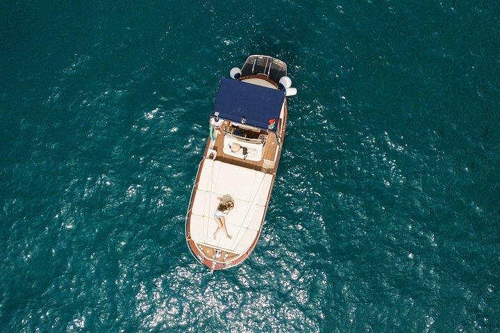 Privat bådtur langs den fantastiske Amalfikyst, Italien, med stop i Positano og Amalfi, foto 7 | wizardtrip