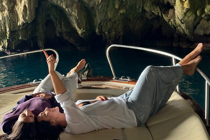 Privat bådtur langs den fantastiske Amalfikyst, Italien, med stop i Positano og Amalfi, foto 15 | wizardtrip