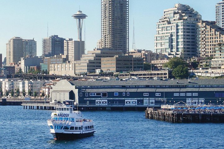 Malerische Bootstour durch die Wasserwege Seattles, einschließlich der Ballard Locks und der Skyline der Stadt, Foto 12 | wizardtrip